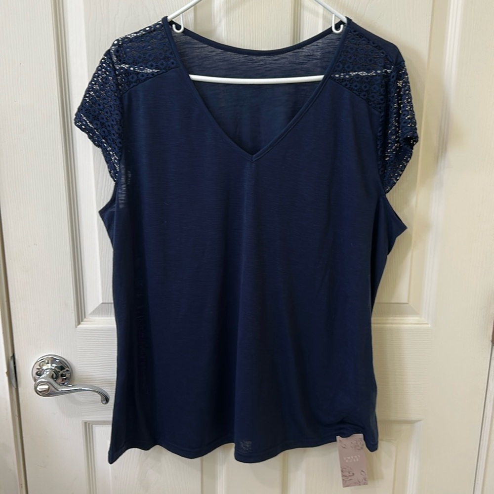 NWT casual or dressy house size XL from Emory Rose